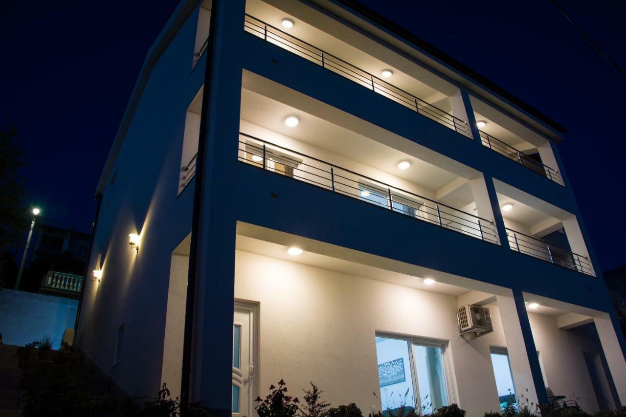 Apartments & Rooms Kata - Adults Only セニ エクステリア 写真