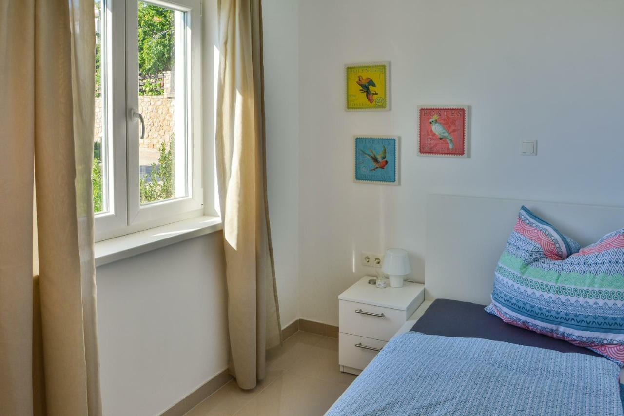 Apartments & Rooms Kata - Adults Only セニ エクステリア 写真
