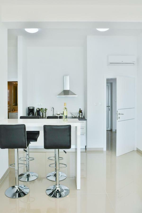 Apartments & Rooms Kata - Adults Only セニ エクステリア 写真