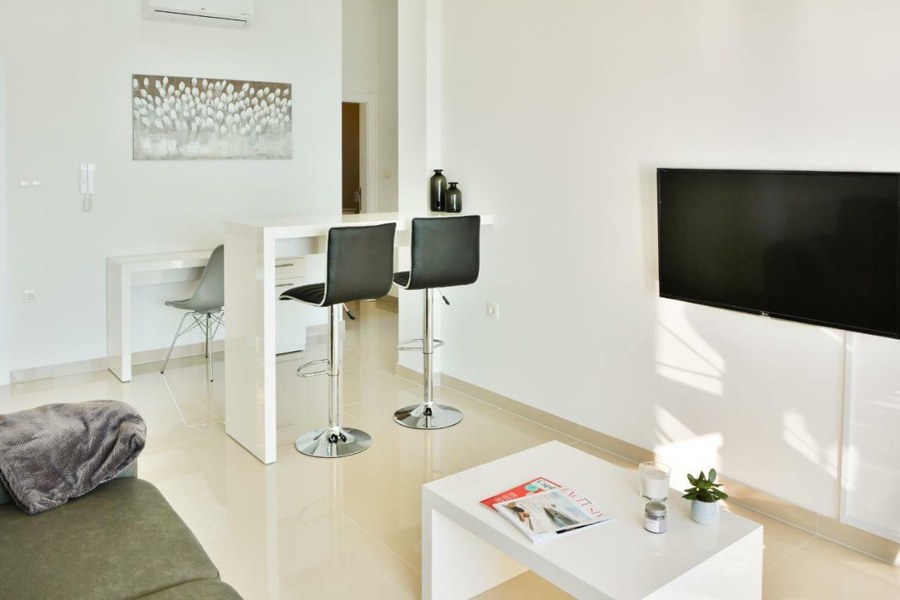 Apartments & Rooms Kata - Adults Only セニ エクステリア 写真