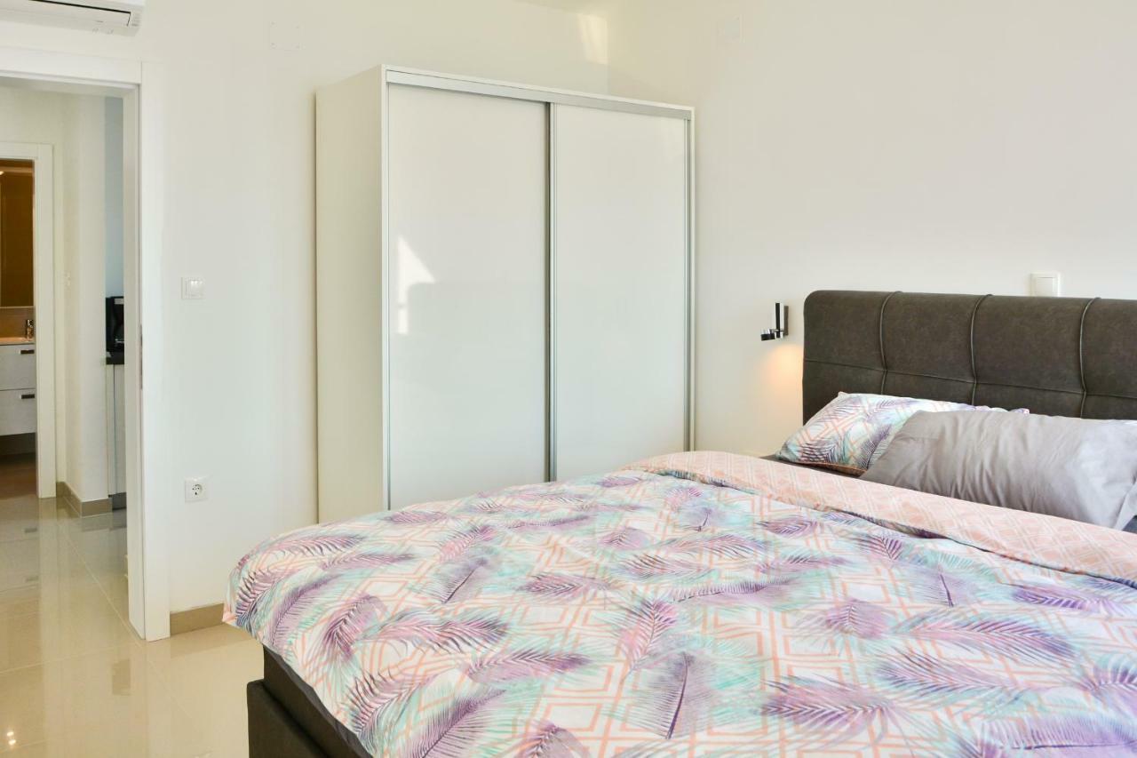 Apartments & Rooms Kata - Adults Only セニ エクステリア 写真