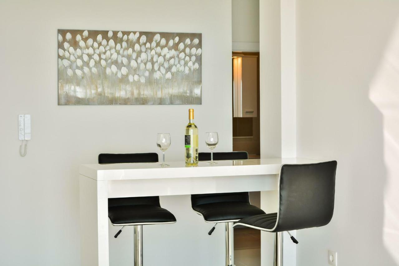 Apartments & Rooms Kata - Adults Only セニ エクステリア 写真